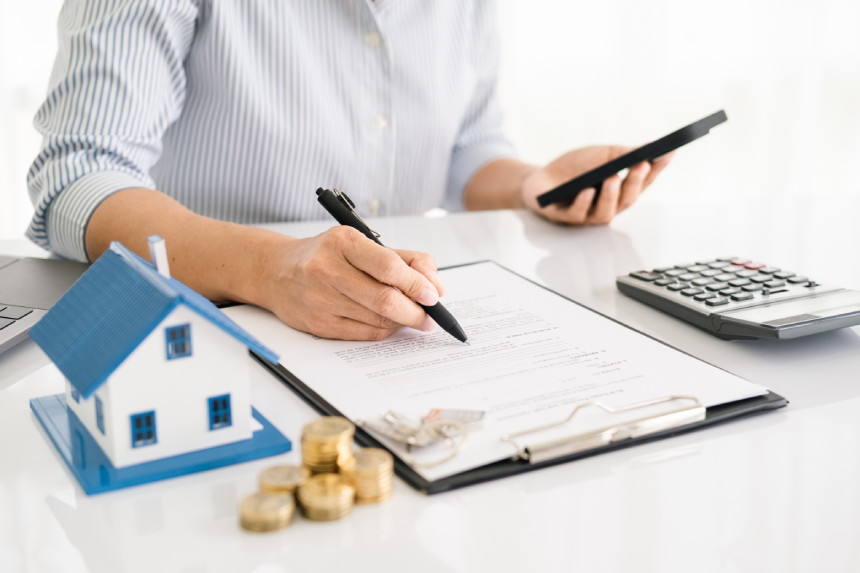 Sales manager or real estate agent will be prepared to show you a sample home and detail the terms of buying a home with insurance promotions,