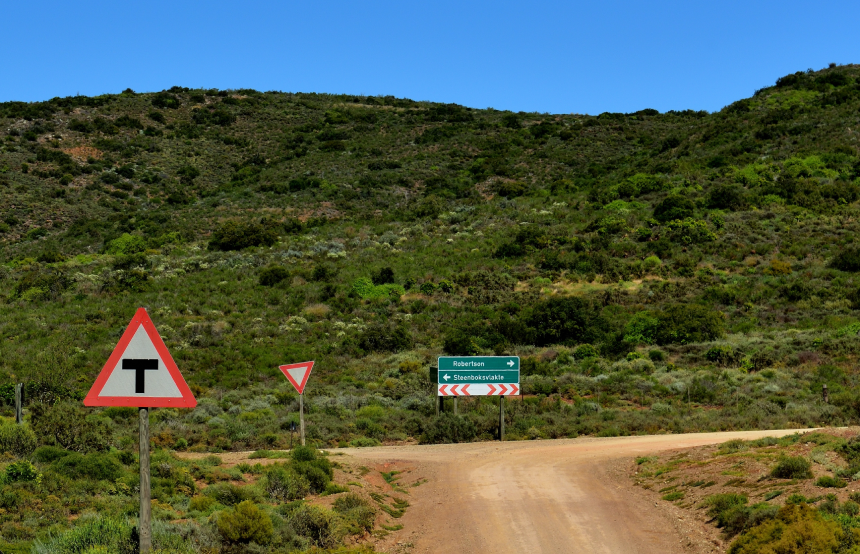 A T-junction in the road leaves you with options to go left or right