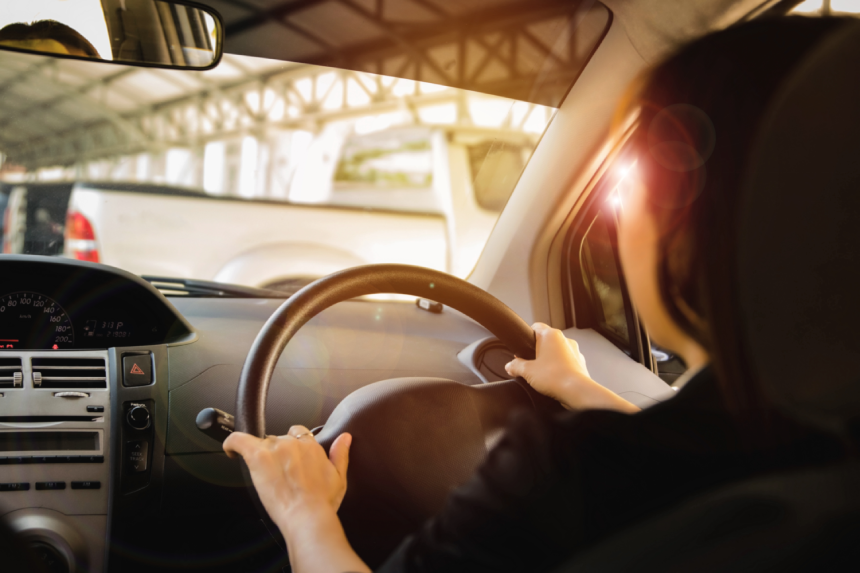 Driving slowly, calmly and safely for women looking for parking lots reduces accidents that may happen unexpectedly